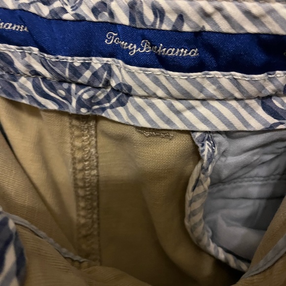 Tommy Bahama shorts - Picture 2 of 5